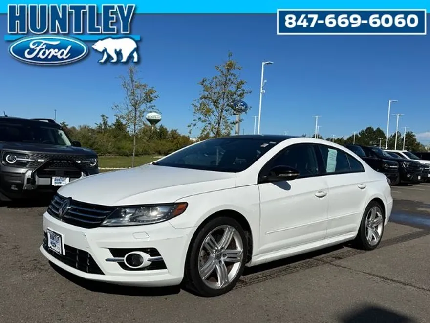 2017 Volkswagen CC 2.0T R-Line Executive photo 1