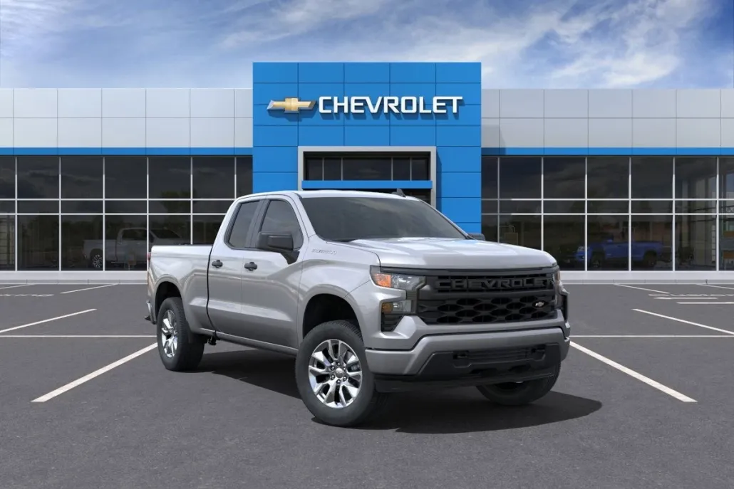 2025 Chevrolet Silverado 1500 Custom photo 1