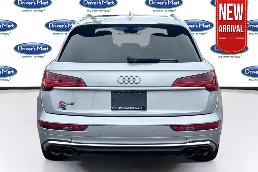2022 Audi SQ5 Prestige photo 1