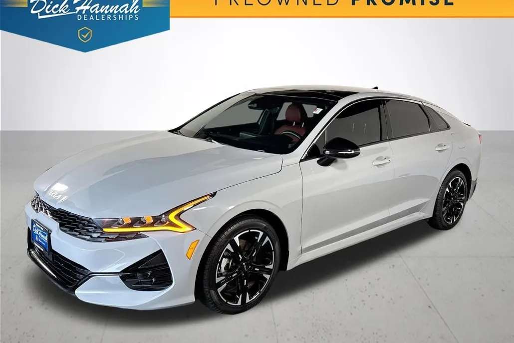 2024 Kia K5 GT-Line photo 1