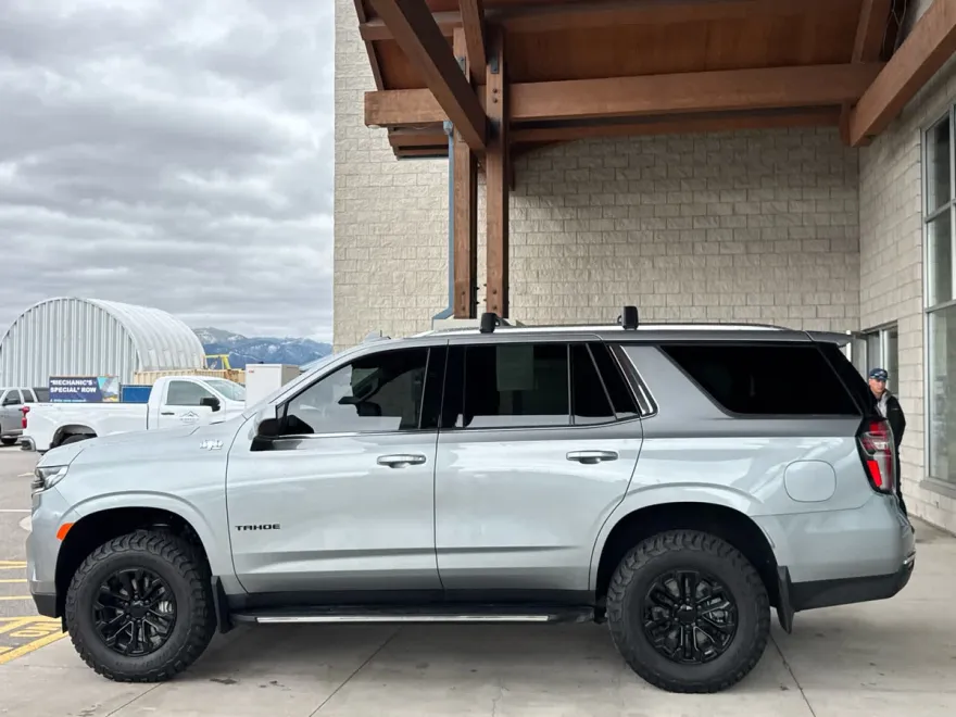 2024 Chevrolet Tahoe LS photo 1
