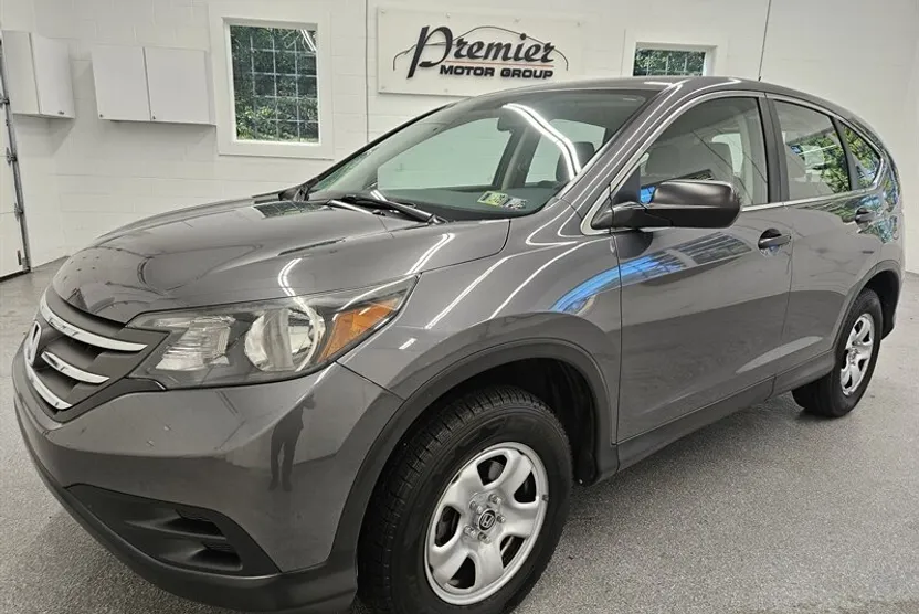 2014 Honda CR-V LX photo 1