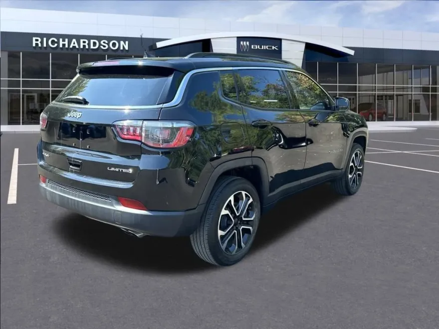 2022 Jeep Compass Limited photo 1