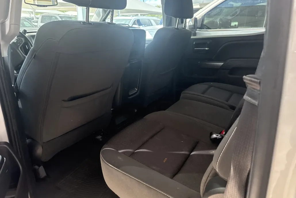 2018 Chevrolet Silverado 1500 LT photo 1