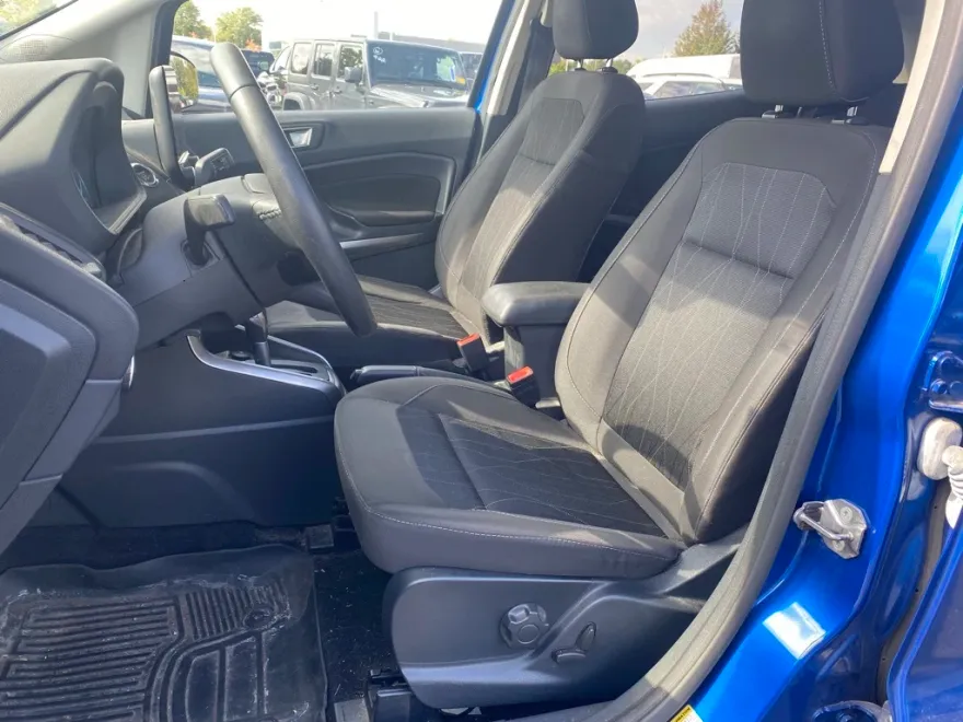 2020 Ford EcoSport SE photo 1