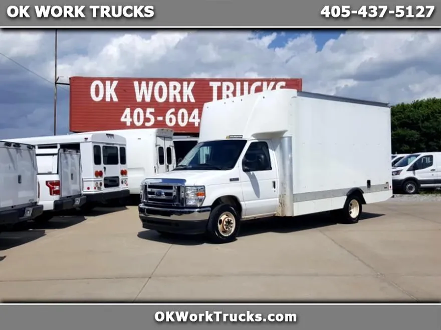 2021 Ford E-350 photo 1