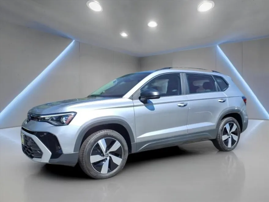 2025 Volkswagen Taos S photo 1