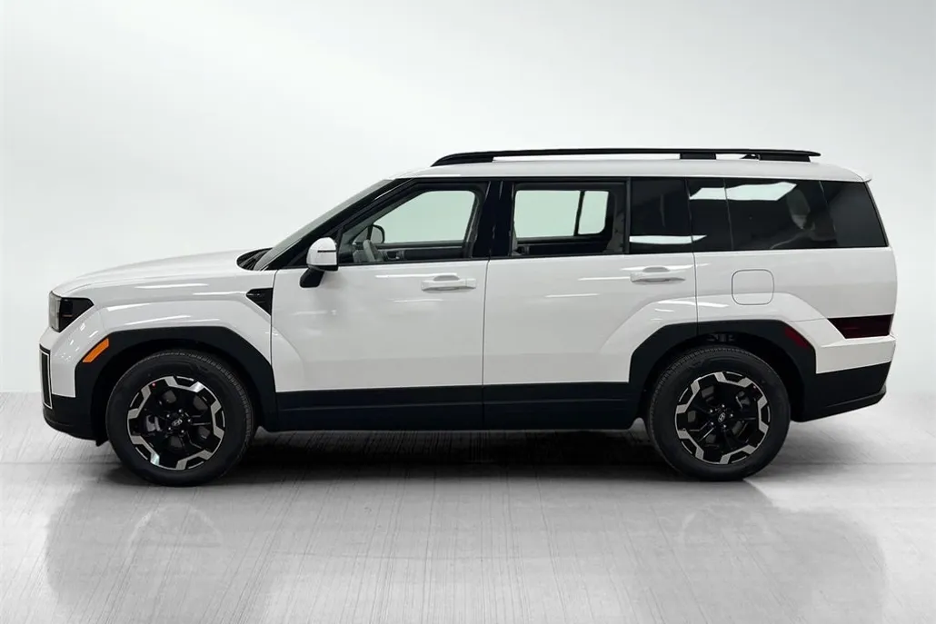 2026 Hyundai Santa Fe SEL photo 1