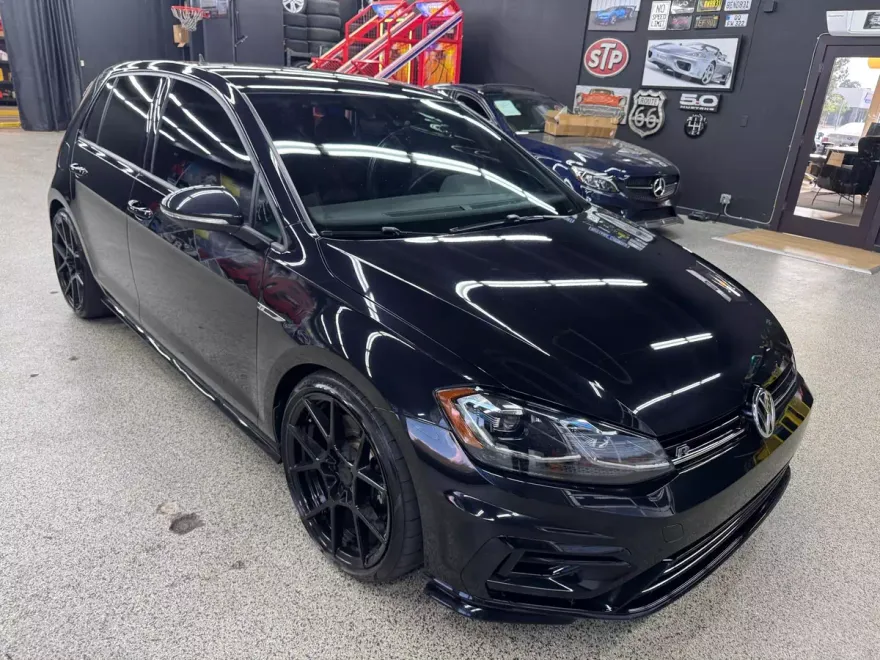 2018 Volkswagen Golf R Base photo 7