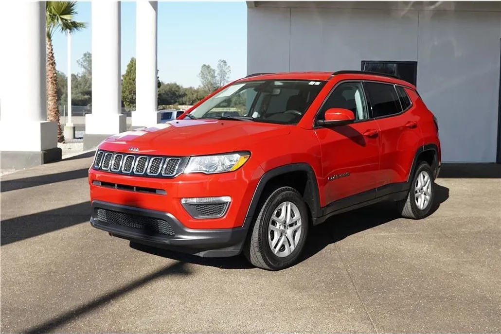 2020 Jeep Compass Sport photo 1