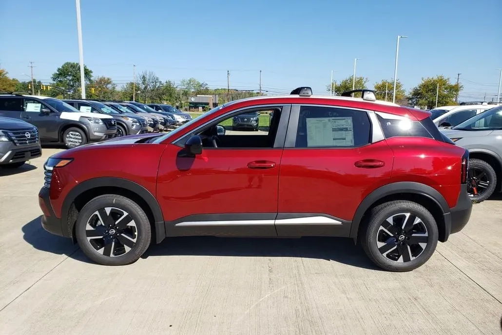 2026 Nissan Kicks SV photo 1