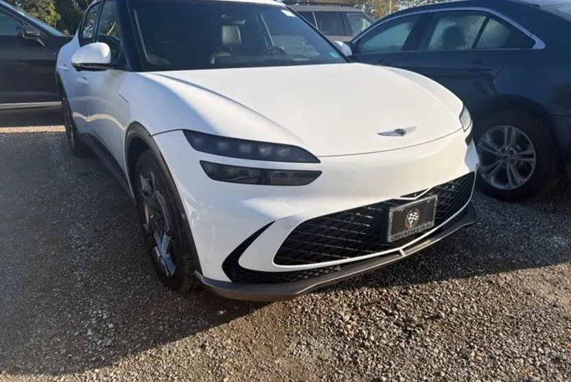 2024 Genesis GV60 Performance photo 1