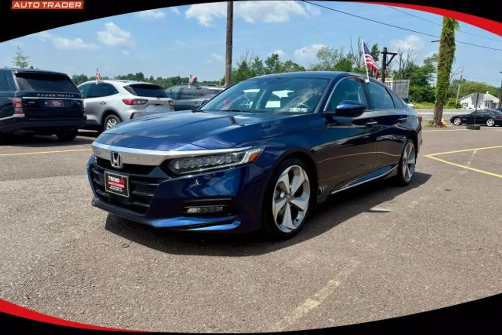 2020 Honda Accord Touring photo 1