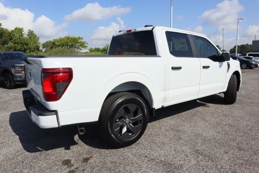 2025 Ford F-150 STX photo 1