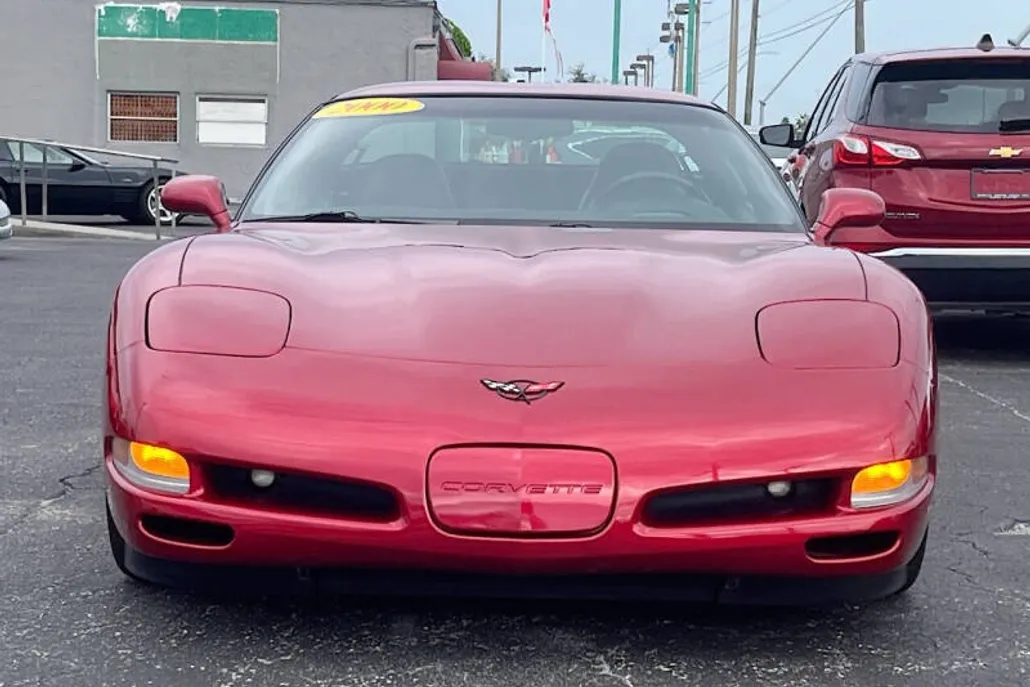2000 Chevrolet Corvette photo 1