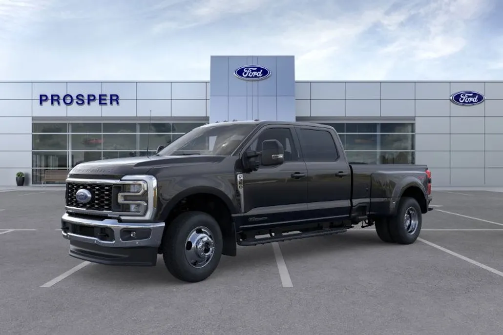 2026 Ford F-350 Lariat photo 1