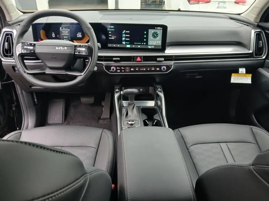 2026 Kia Sorento S photo 1
