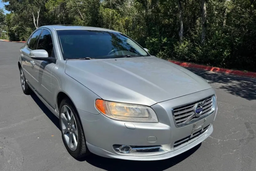 2010 Volvo S80 3.2 photo 1