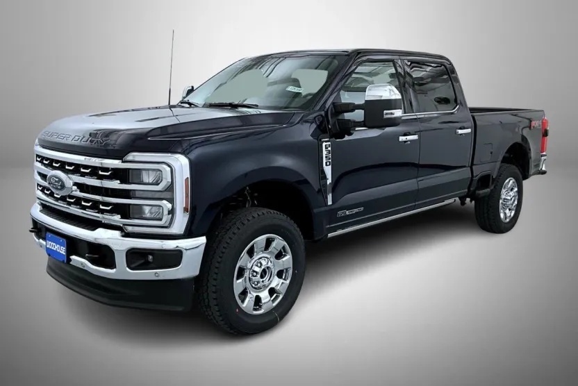2025 Ford F-350 Lariat photo 1