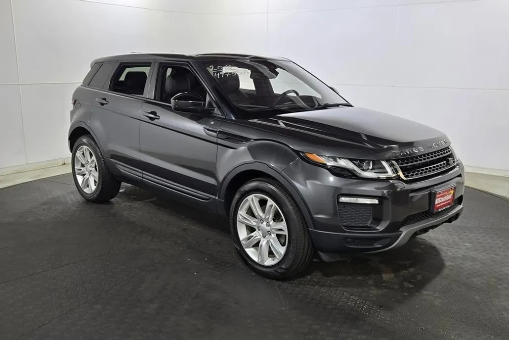 2018 Land Rover Range Rover Evoque SE photo 1