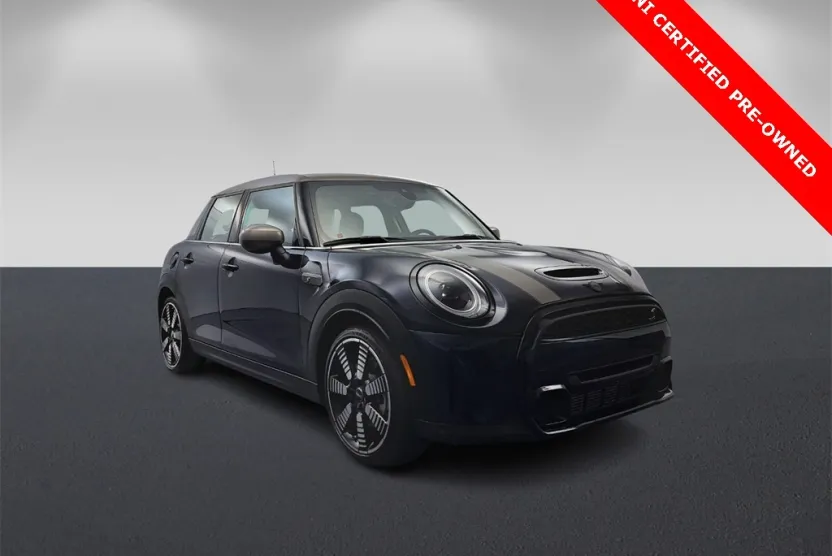 2022 Mini Cooper 4 Door Hardtop Iconic photo 1