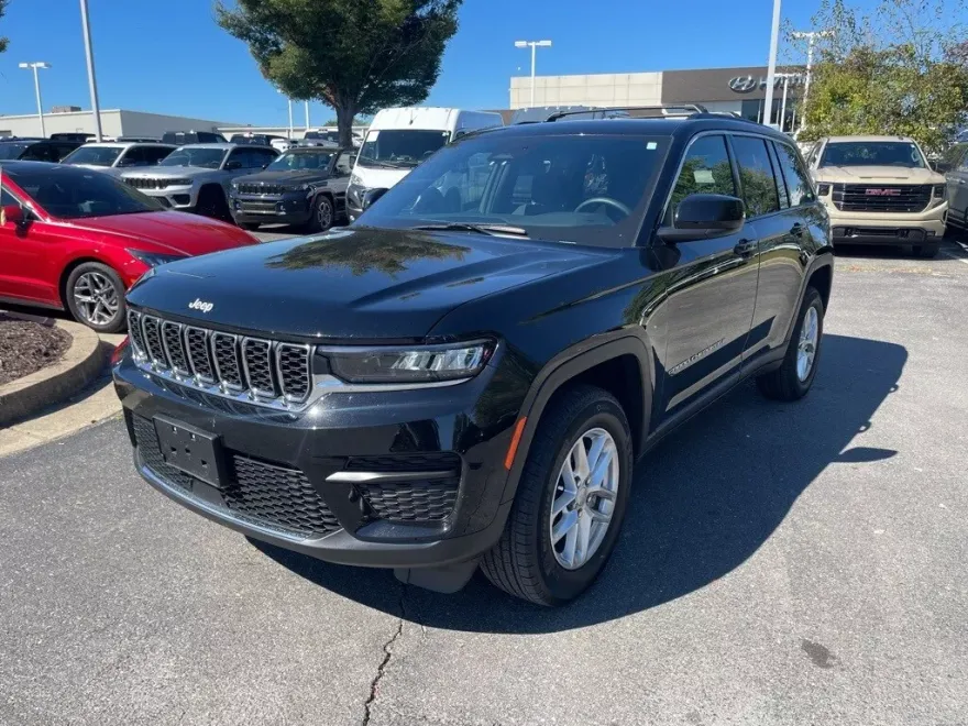 2025 Jeep Grand Cherokee Laredo X photo 1