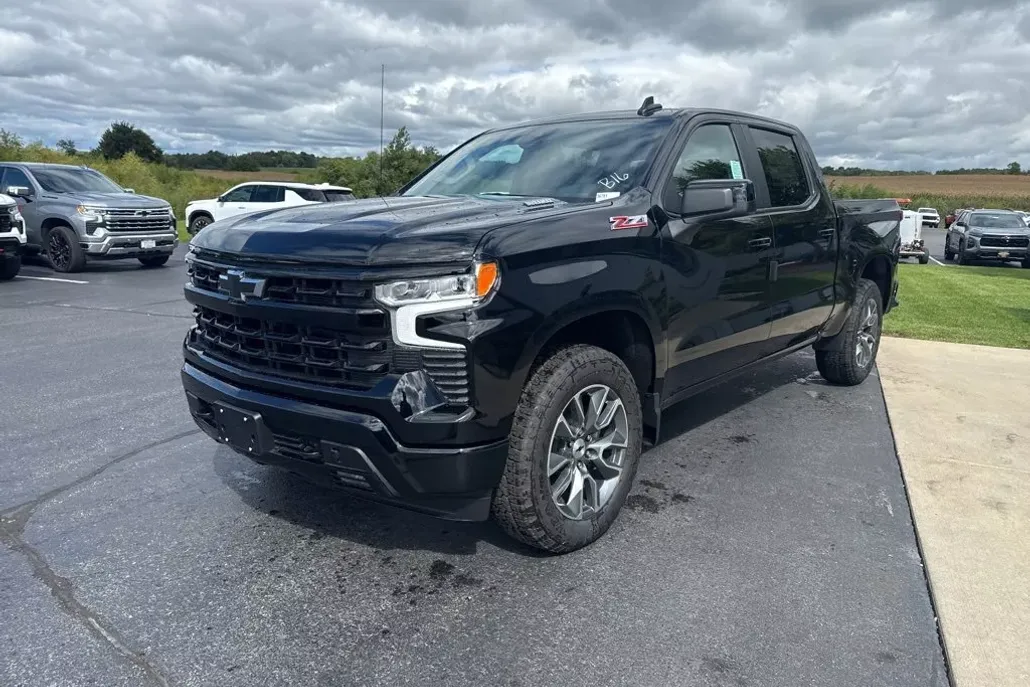 2026 Chevrolet Silverado 1500 RST photo 1