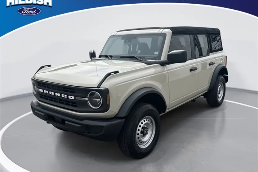 2025 Ford Bronco Base photo 1