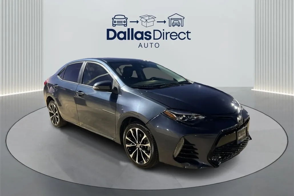 2018 Toyota Corolla SE photo 1
