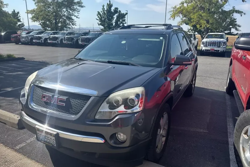 2012 Gmc Acadia SLT photo 1