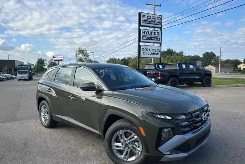 2026 Hyundai Tucson SE photo 1