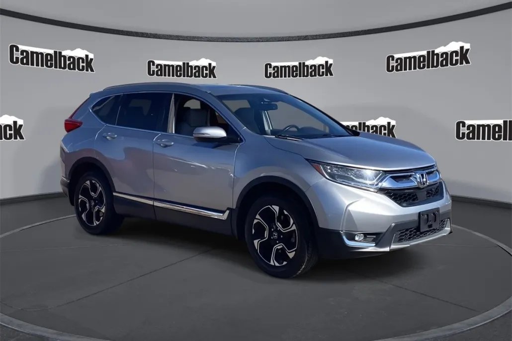 2019 Honda CR-V Touring photo 1