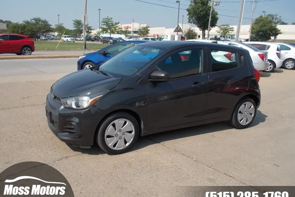 2017 Chevrolet Spark LS photo 1