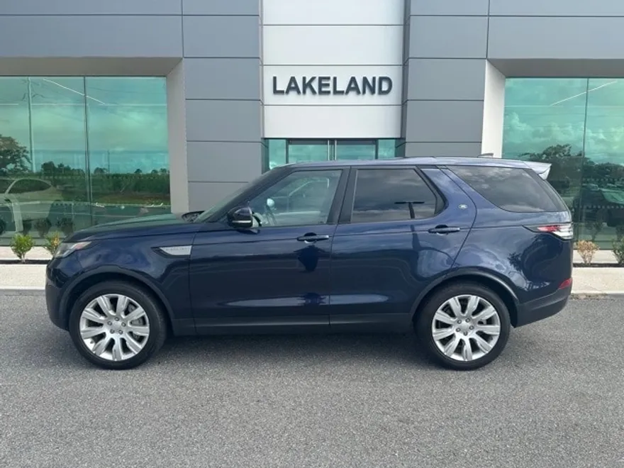 2018 Land Rover Discovery SE photo 1
