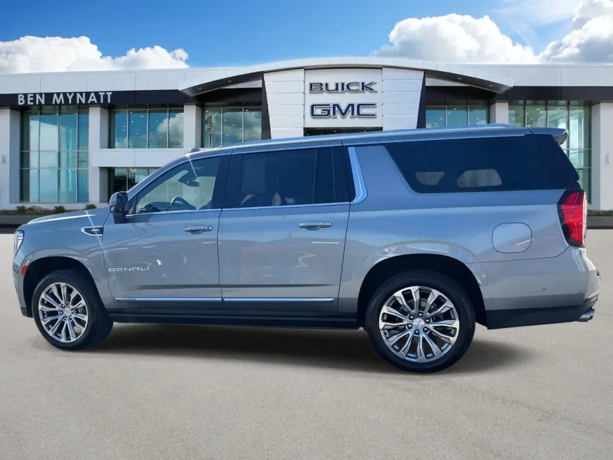 2023 Gmc Yukon XL Denali photo 1