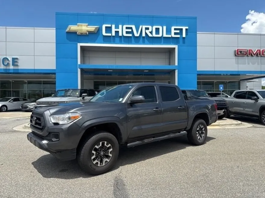 2023 Toyota Tacoma 4x4 SR photo 1