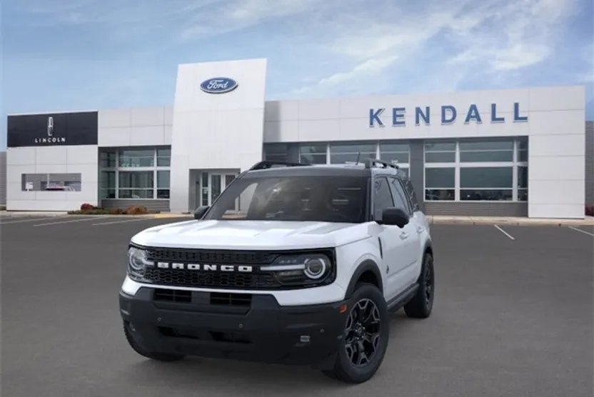 2025 Ford Bronco Sport Outer Banks photo 1