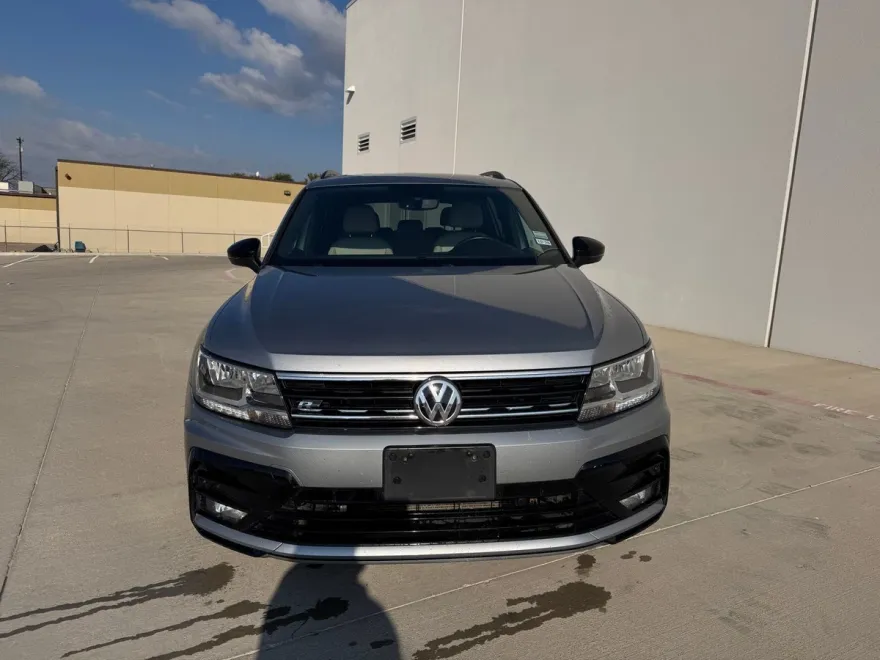 2021 Volkswagen Tiguan SE R-Line Black photo 1