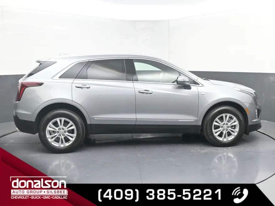 2025 Cadillac XT5 Luxury photo 1
