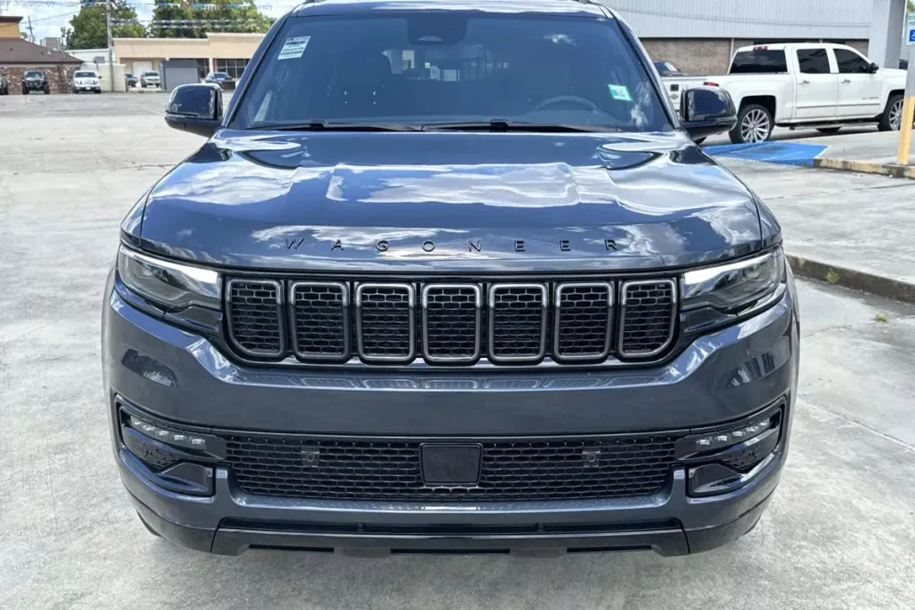 2025 Jeep Wagoneer Series II Carbide photo 1