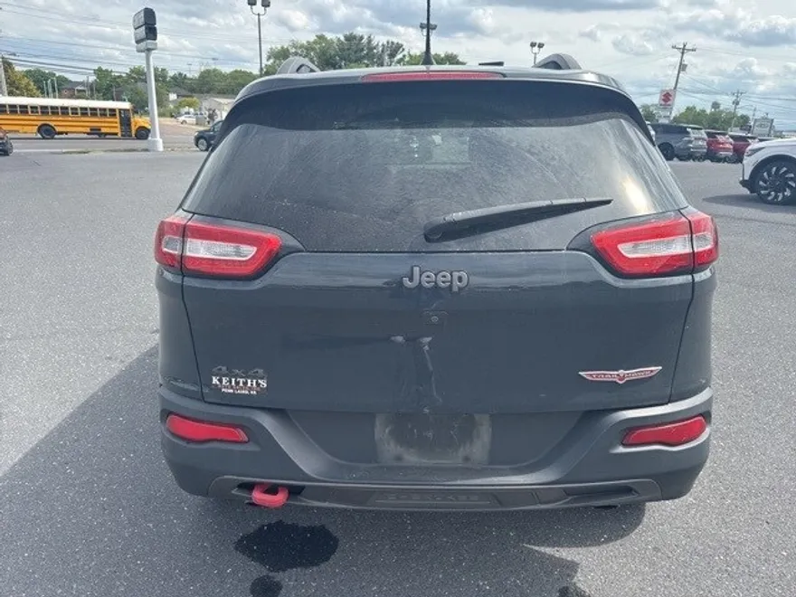 2017 Jeep Cherokee Trailhawk photo 4