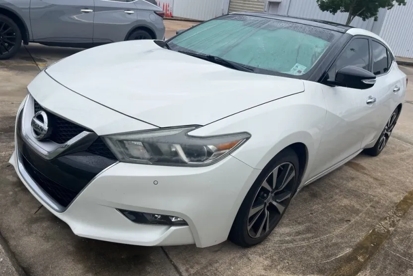 2017 Nissan Maxima SL photo 1