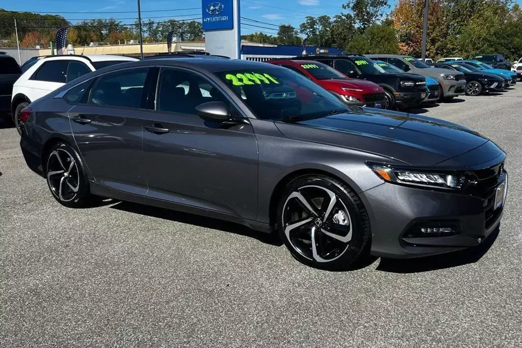 2018 Honda Accord Sport photo 1