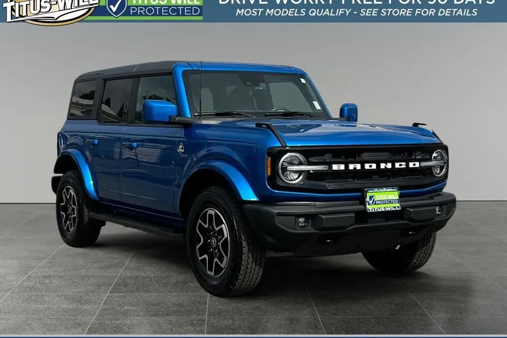 2023 Ford Bronco Outer Banks photo 1