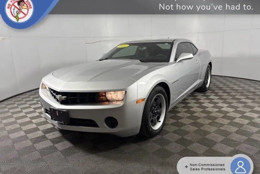 2012 Chevrolet Camaro 1LT photo 1