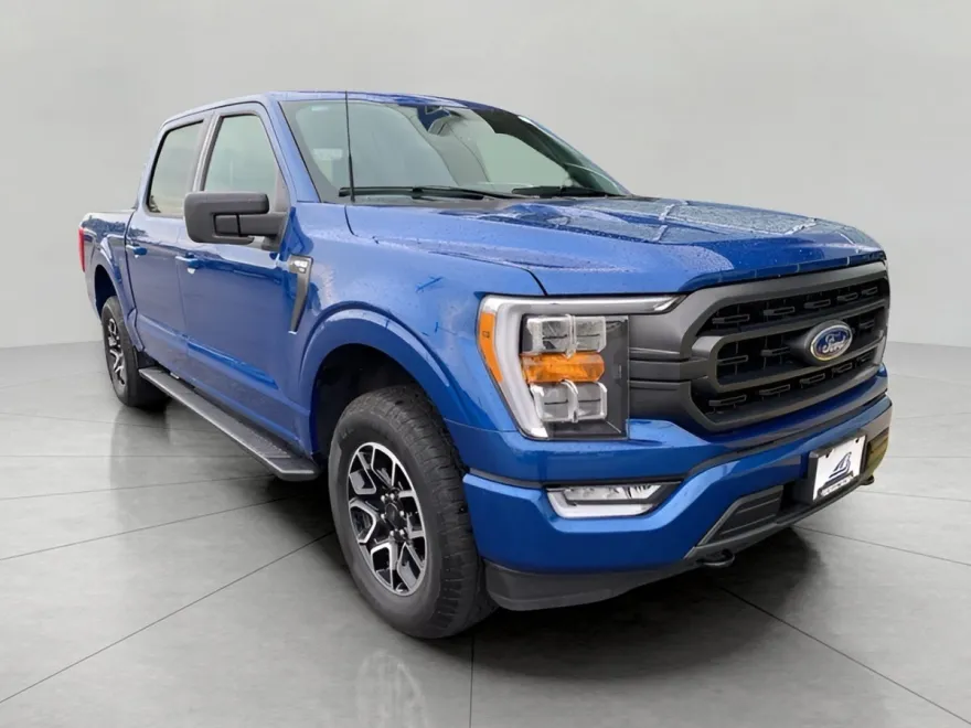 2023 Ford F-150 XLT photo 1