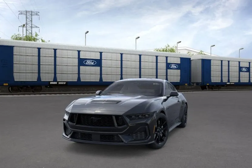 2025 Ford Mustang GT photo 1