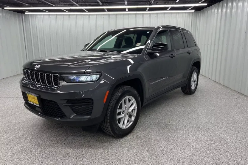 2024 Jeep Grand Cherokee Laredo X photo 1