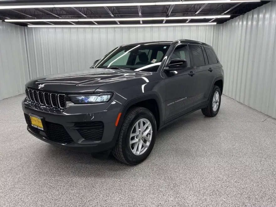 2024 Jeep Grand Cherokee Laredo X photo 1