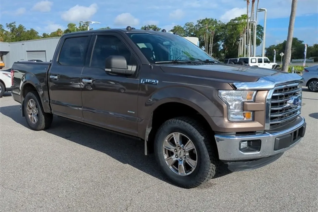2015 Ford F-150 XLT photo 1